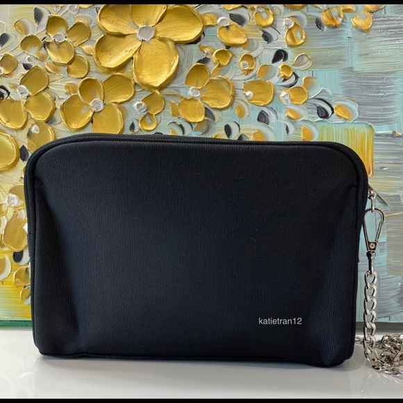 Gucci Cosmetic Pouch to Crossbody Bag - Picture 3 of 5